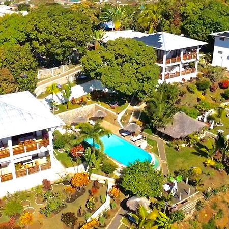 Hotel Mahita Tsara Djamandjary エクステリア 写真